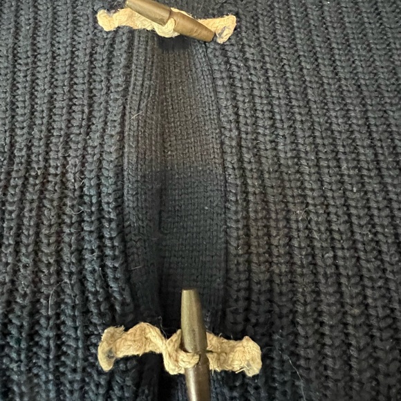 Old Navy Heavy Cardigan with Toggle Closure - Picture 3 of 5